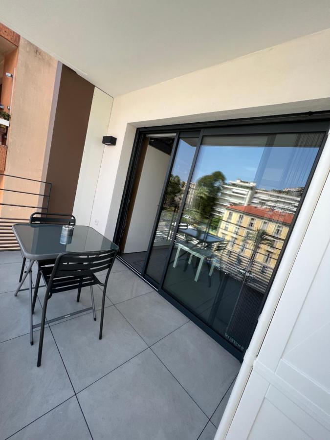 Appartement Tout Equipe Centre Ville Menton Ngoại thất bức ảnh